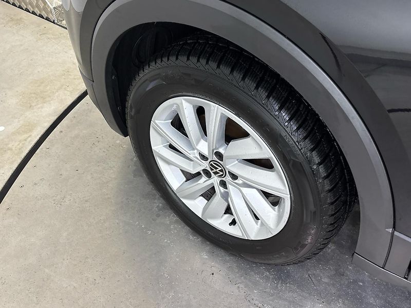 Volkswagen T-Cross LIFE - fotka 27 z 28