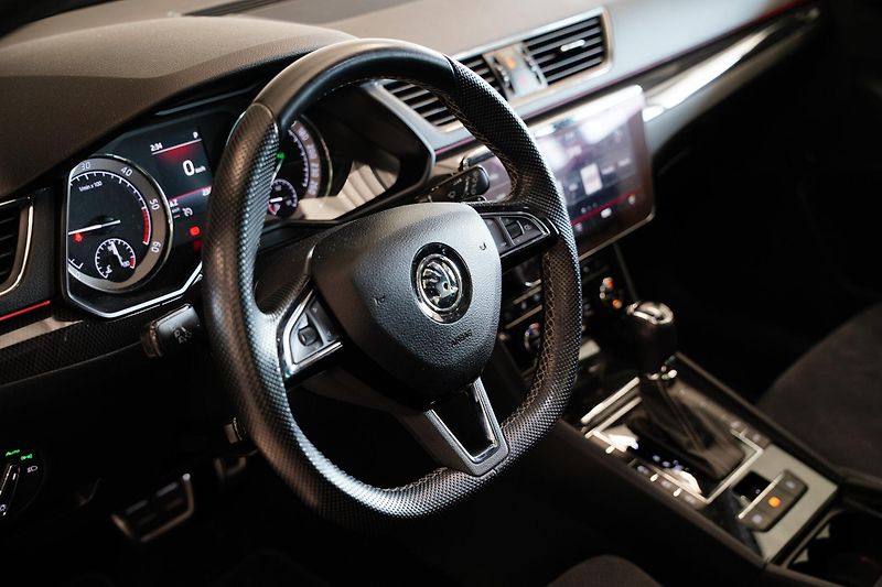 Škoda Superb - fotka 6 z 6