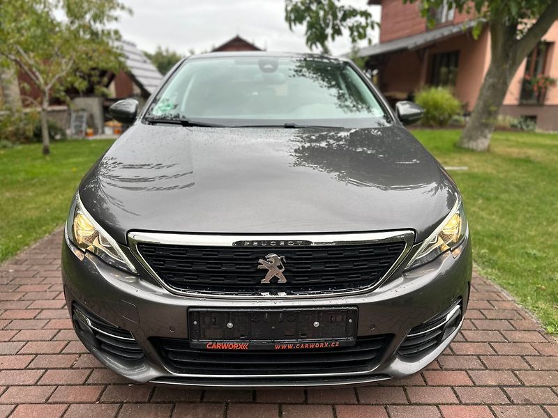 Peugeot 308 (2017) 1.2T 96kw - fotka 2 z 28