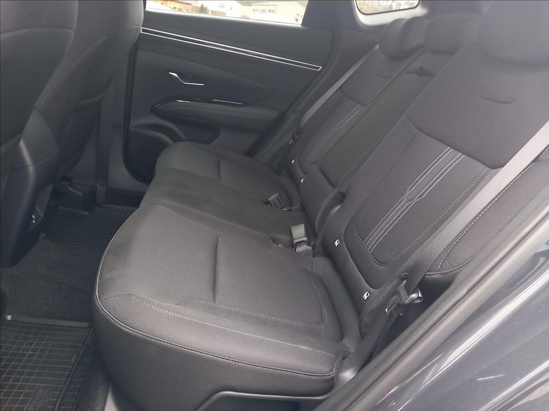 Hyundai Tucson 1,6 T-GDI MHEV SMART DCT - fotka 20 z 22