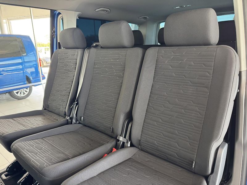 Volkswagen Caravelle 2,0TDI DSG*LONG*REZERVACE! - fotka 15 z 34