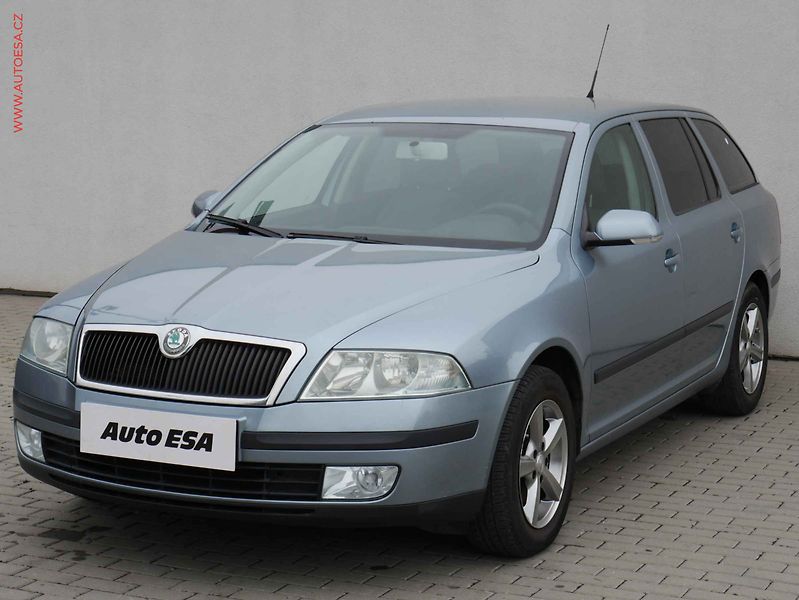 Škoda Octavia (2006) 2.0TDi, AC, park.čidla - fotka 3 z 14