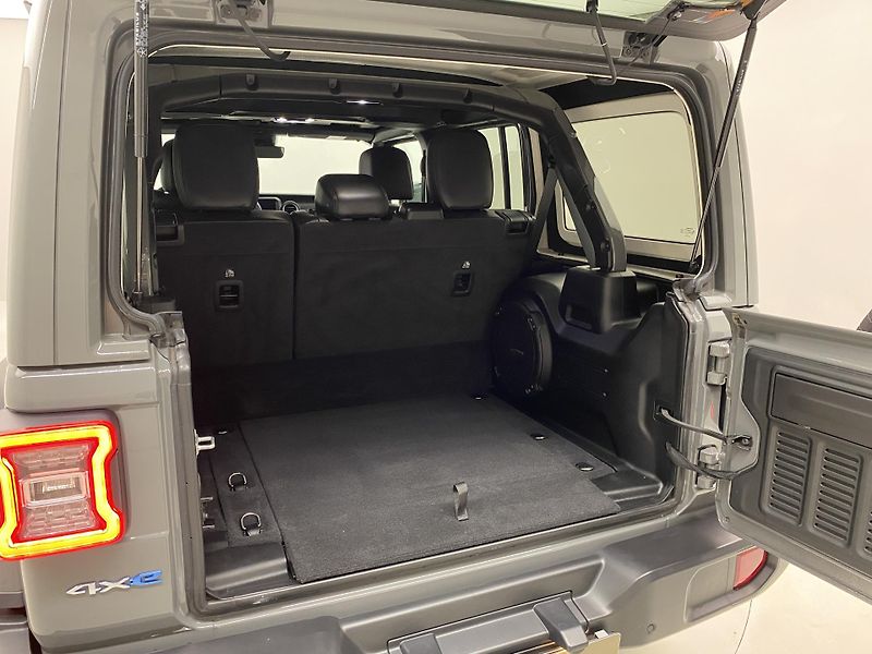 Jeep Wrangler UNLIMITED PHEV 4xE CZ 1.maj - fotka 6 z 61