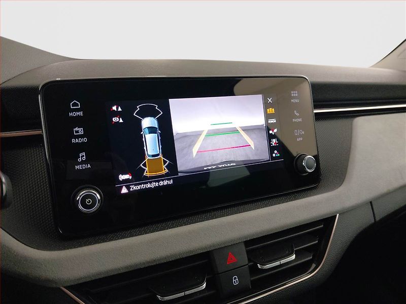 Škoda Kamiq (2024) Style 1.0 TSI - fotka 19 z 21