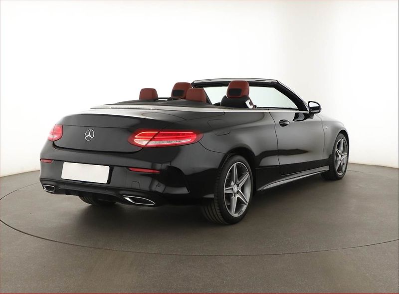 Mercedes-Benz Třídy C (2018) C 220 d 4MATIC - fotka 5 z 31
