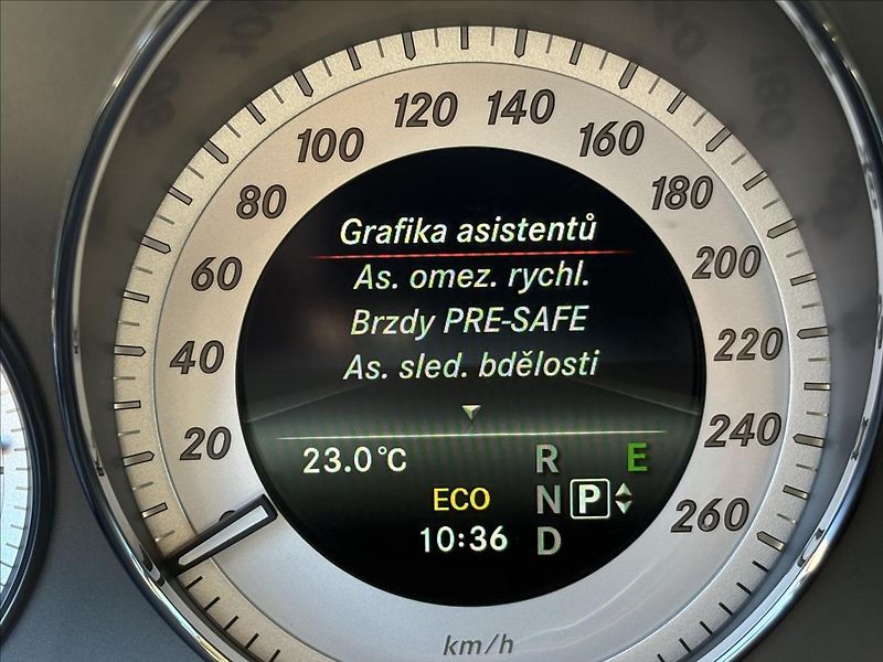 Mercedes-Benz GLK 3,0 350 CDI 195kW 4M,Navi,Kůže - fotka 12 z 40
