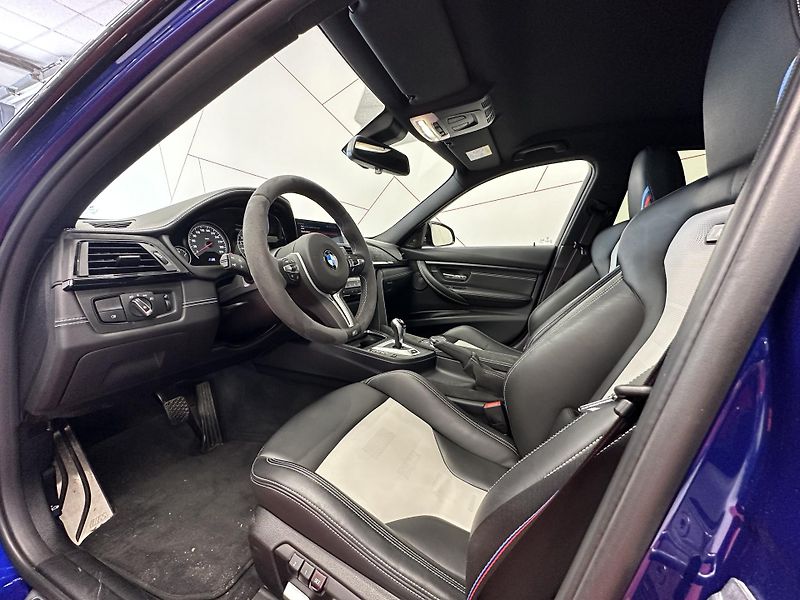 BMW M3 (2019) CS*HUD*KARBON. BRZDY*1.MAJITEL - fotka 8 z 12