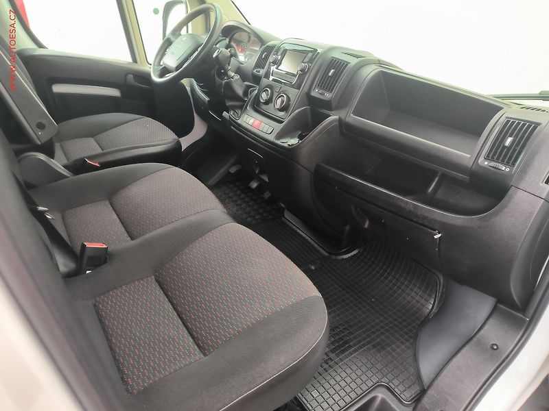 Peugeot Boxer (2021) 2.2HDi L4H2, 1.maj,ČR, 121kW - fotka 12 z 23
