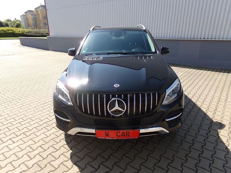 Mercedes-Benz GLE 3,0   350 CDI 4MATIC - fotka 2 z 29