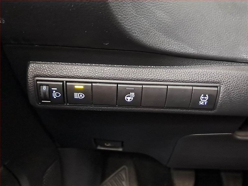 Toyota Corolla (2020) 1.6 Valvematic, Serv.kniha - fotka 18 z 19