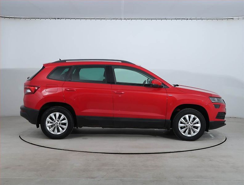 Škoda Karoq (2020) 1.5 TSI - fotka 6 z 18