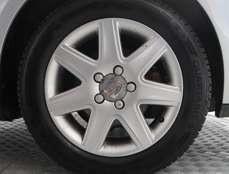 Seat Altea (2007) 1.6, Tempomat, Park. senzory - fotka 15 z 18