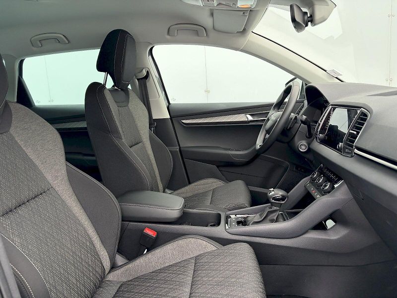Škoda Karoq (2025) DSG 4x4  2.0 TDI / 110 kW / TO - fotka 13 z 34