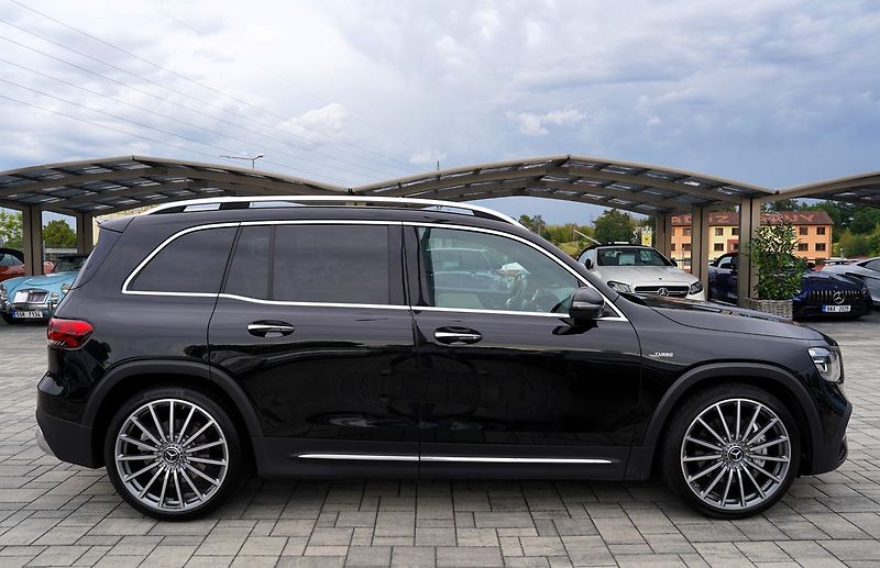 Mercedes-Benz GLB 35 AMG 4Matic/310 PS/ČR - fotka 7 z 49