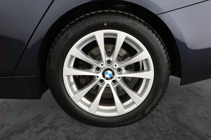 BMW Řada 4 (2019) Sport Line 418i, Automat - fotka 12 z 16