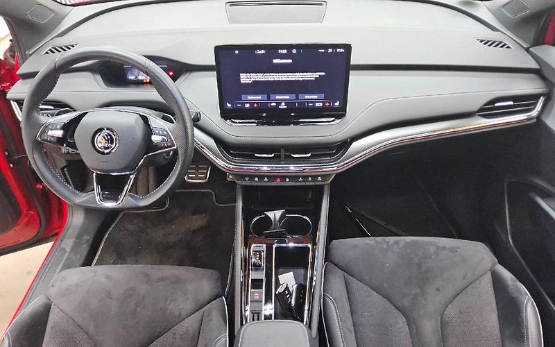 Škoda Enyaq iV80 SPORTLINE SOH 96% - fotka 5 z 8