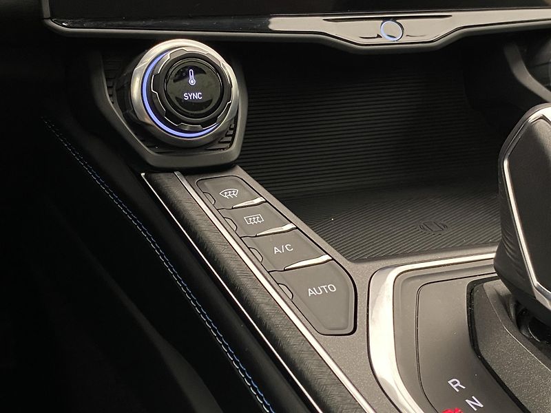 Lynk & Co 01 PHEV DCT AUT 1.maj.  - fotka 27 z 69