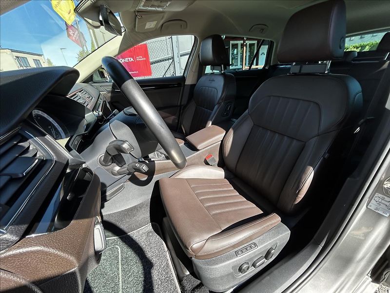 Škoda Superb 2,0 TDi 4x4  L&K DPH WEBASTO - fotka 14 z 50