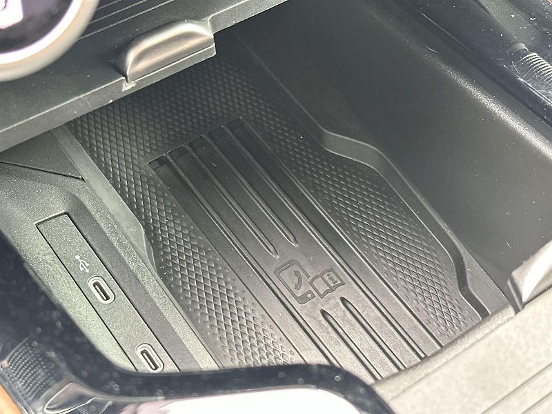 Škoda Superb (2024) 2.0 TSI 4x4 DSG L&K - fotka 26 z 45