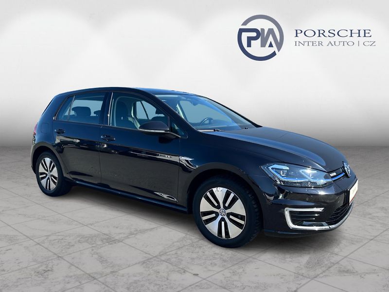Volkswagen e-Golf Comfortline 100kW SOH: 92,4% - fotka 8 z 22