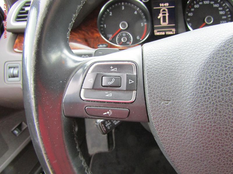Volkswagen Passat (2012) 2.0TDi 4x4, DSG, bixen - fotka 15 z 16