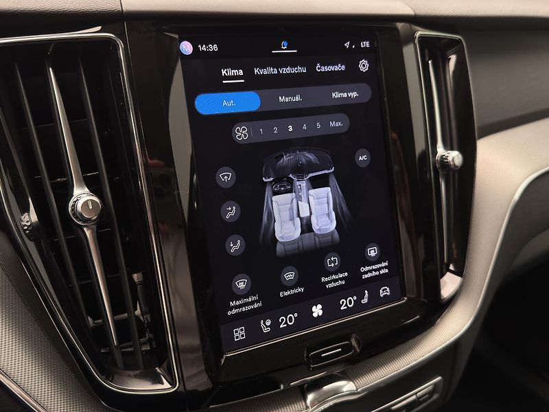 Volvo XC60 T6 AWD RECHARGE BRIGHT PLUS  - fotka 42 z 48