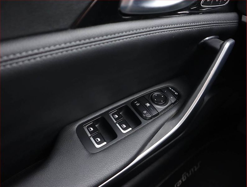 Kia Stinger (2018) 2.2 CRDi - fotka 21 z 23