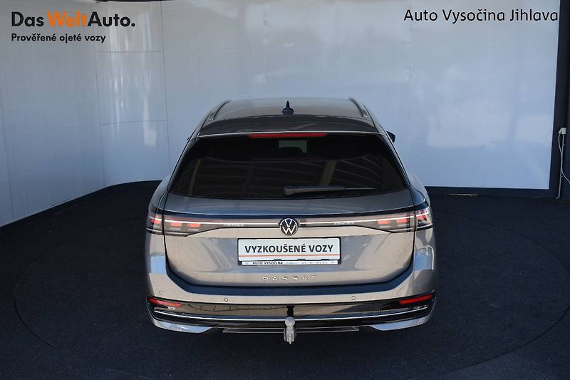 Volkswagen Passat Variant (2025) Elegance 2.0TDI 110kW DSG,tažn - fotka 8 z 25