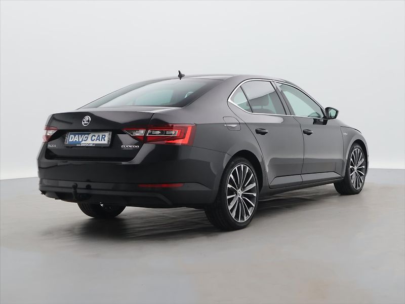 Škoda Superb 2,0 TDI 140kW DSG L&K Xenon - fotka 7 z 36