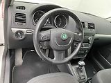 Škoda Yeti (2012) 1.2 TSi, Elegance, DSG, navi - náhled 12