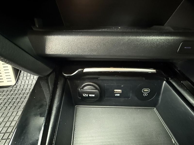 Kia ProCeed 1.5 T-DGi  118kW  7DC GT DPH - fotka 23 z 34
