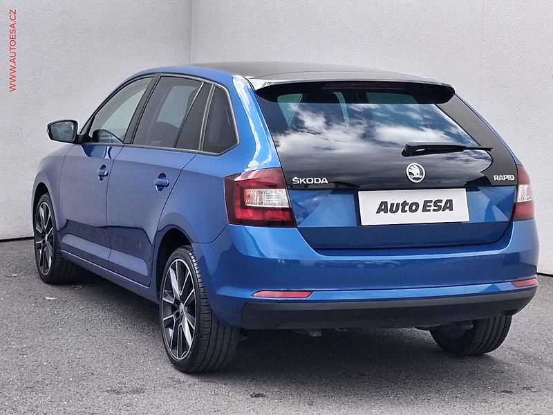 Škoda Rapid (2015) 1.2 TSi, Sport, bixen, panor - fotka 6 z 18