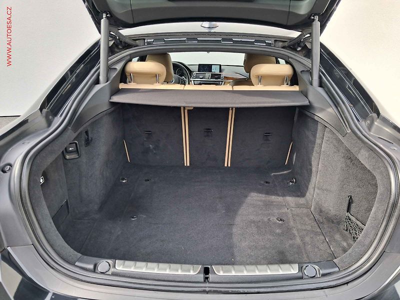 BMW Řada 4 (2017) 2.0 D 420d xDrive, ČR - fotka 7 z 17