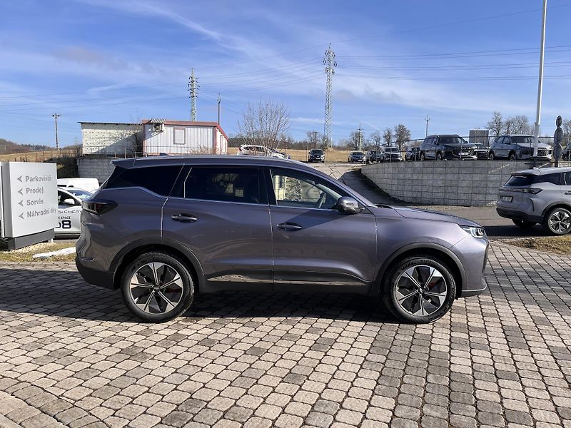Chery Tiggo 7 (2026) 1,6 UNIQUE 4x4 VÝPRODEJ! - fotka 9 z 36