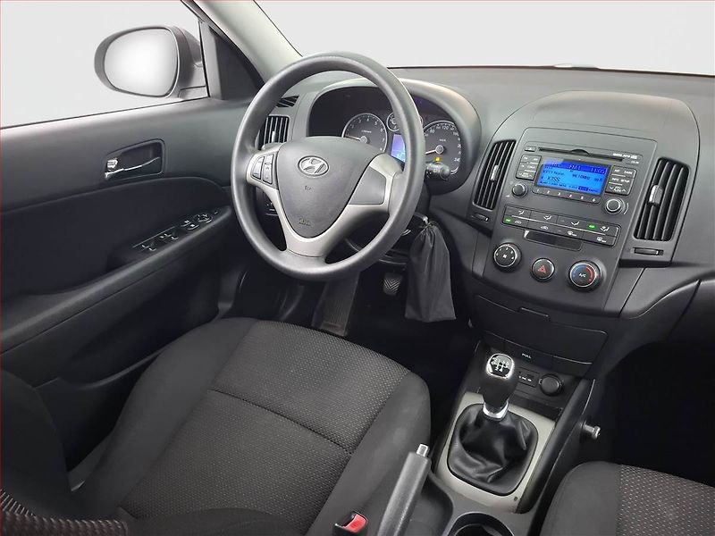 Hyundai i30 (2010) 1.4 CVVT, za skvělou cenu - fotka 7 z 14