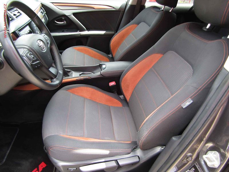 Toyota Avensis (2015) 2.0 D, ČR - fotka 9 z 18