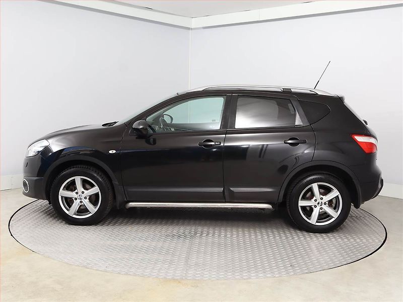 Nissan Qashqai (2010) 2.0 dCi, 4X4, Automat, Navi - fotka 3 z 15