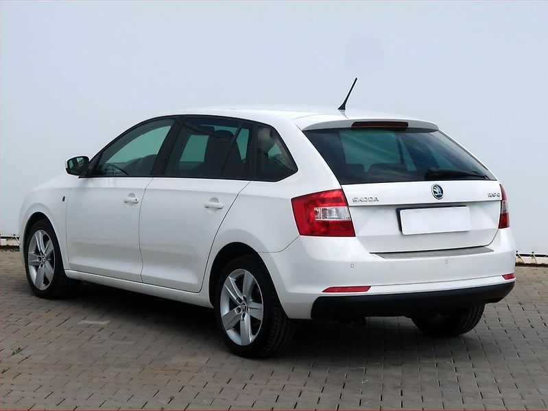 Škoda Rapid (2014) Spaceback 1.6 TDI, Serv.kniha - fotka 4 z 16