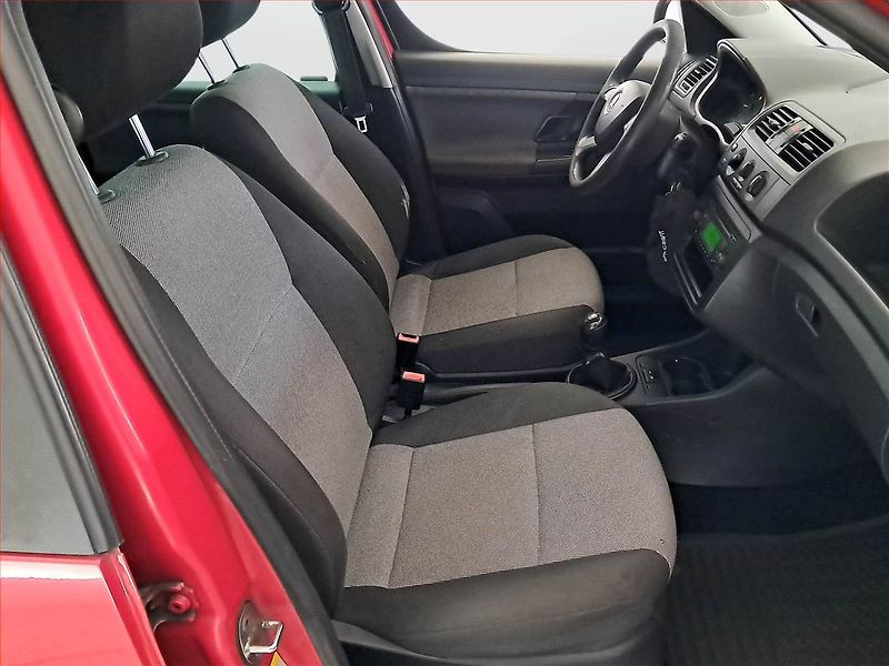 Škoda Roomster (2013) Ambition 1.4 16V, Serv.kniha - fotka 9 z 15
