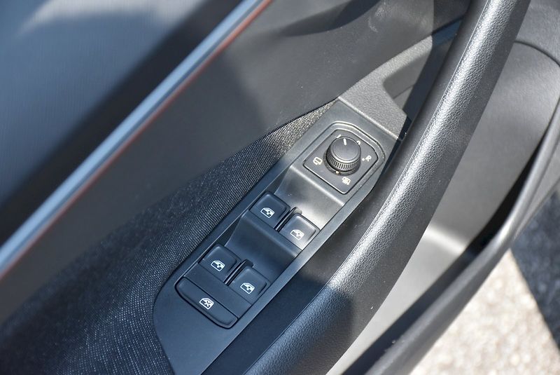 Škoda Kamiq (2025) Top Selection 1.0 TSI 85kW DSG - fotka 23 z 25