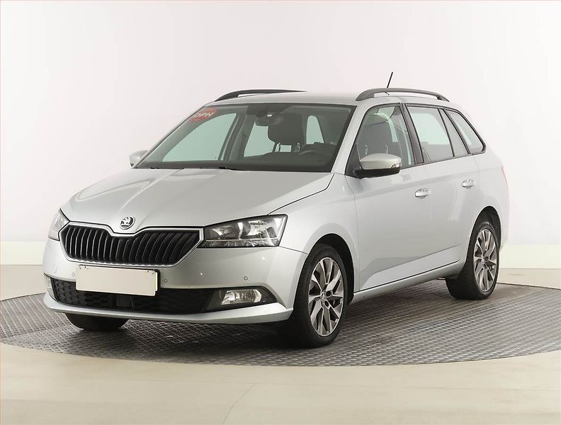 Škoda Fabia (2021) 1.0 TSI, Serv.kniha, Navi - fotka 2 z 20