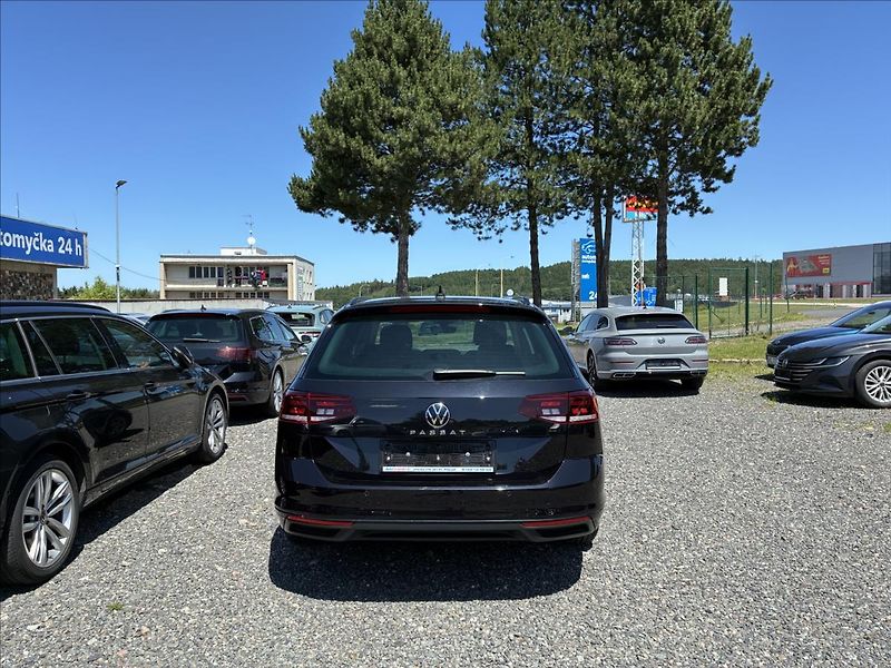 Volkswagen Passat 2,0 KAMERA 360,KEYLESS,VIRTUAL - fotka 5 z 31