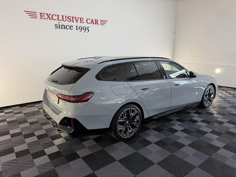 BMW Řada 5 BMW 540d xDrive M-Sport,tažné  - fotka 4 z 48