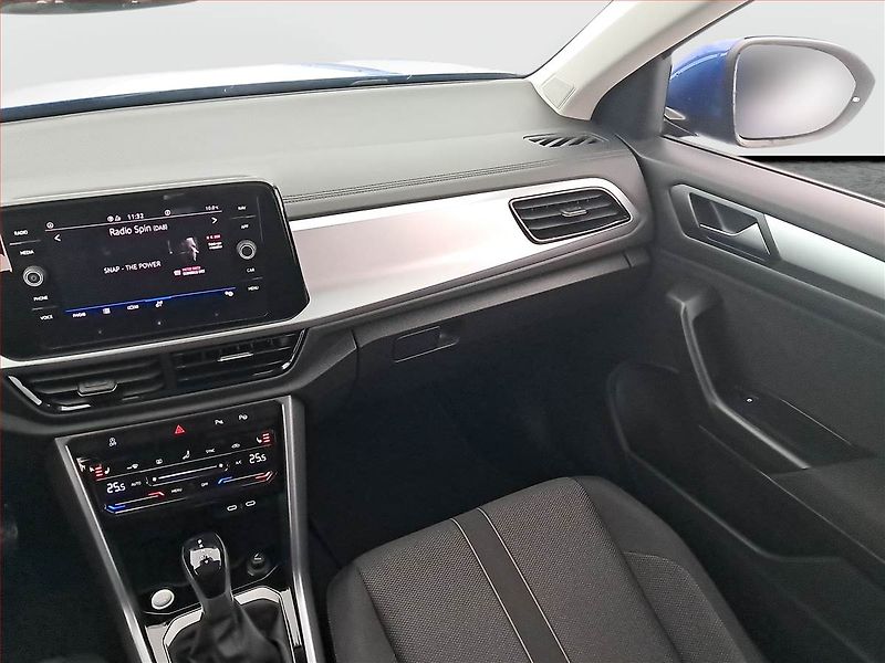 Volkswagen T-Roc (2025) 1.5 TSI - fotka 8 z 20