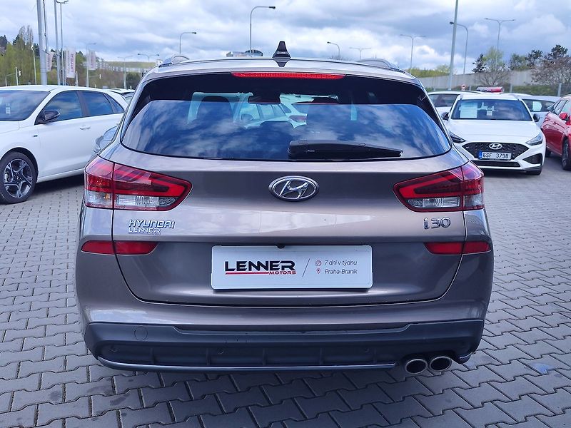Hyundai i30 1.5 T-GDi/117kW N-Line DCT - fotka 6 z 33