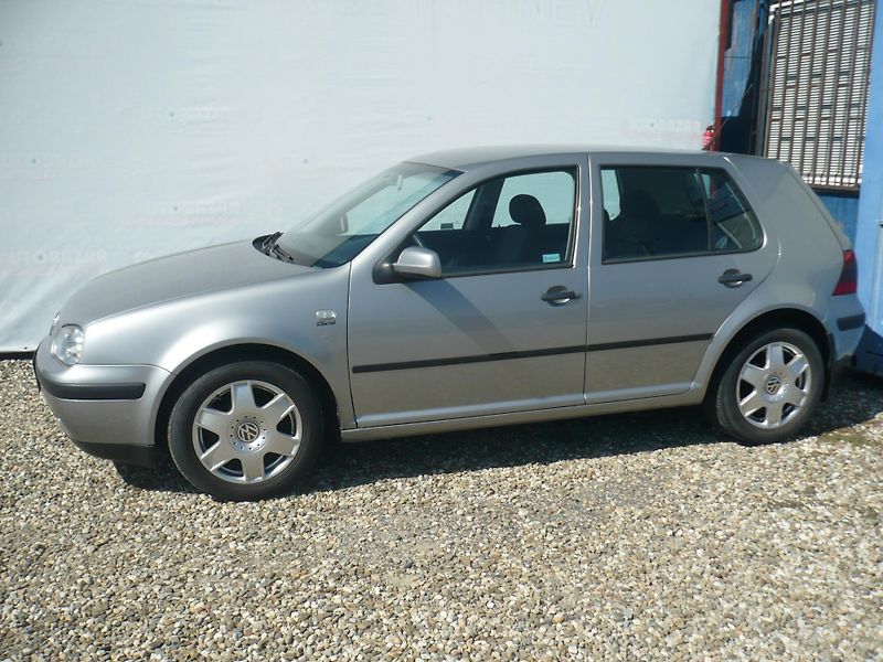 Volkswagen Golf 1.6i 77Kw Koupeno ČR - fotka 3 z 27