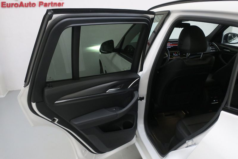 BMW X3 (2022) M Sport xDrive 20d, Nez. top. - fotka 39 z 48