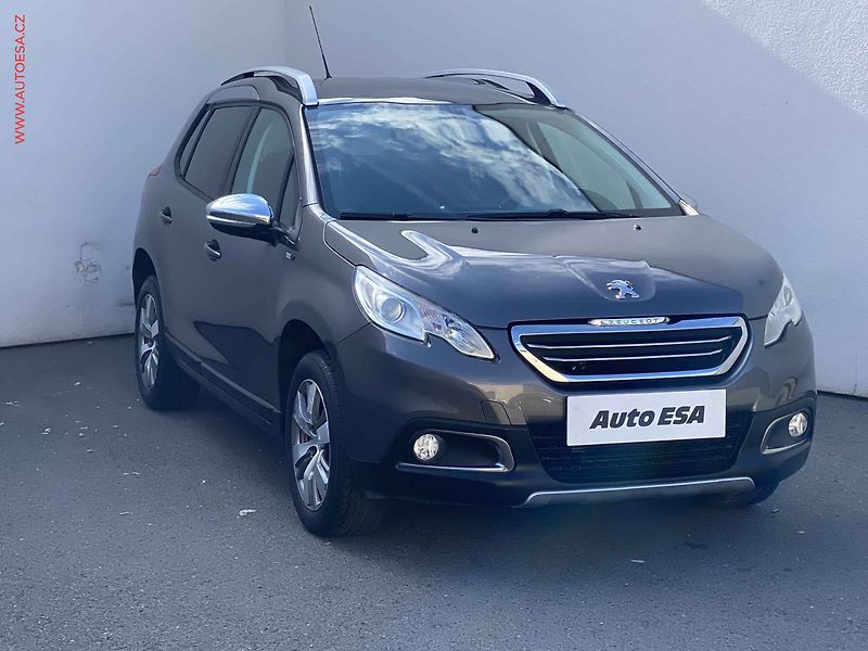 Peugeot 2008 (2015) 1.2 PT, Style, navi - fotografie inzerátu