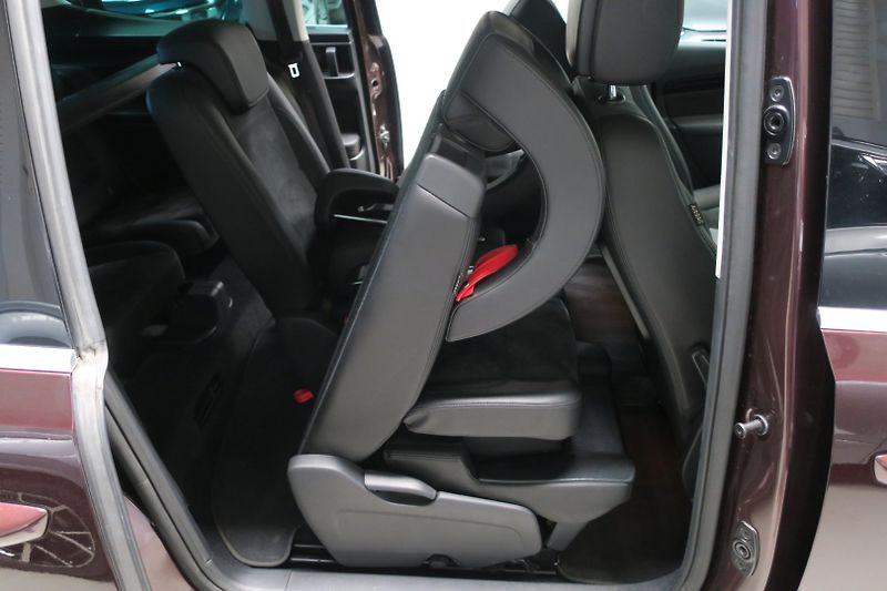 Volkswagen Sharan (2016) 2.0 TDI 135kW 4M Highline DSG - fotka 39 z 50