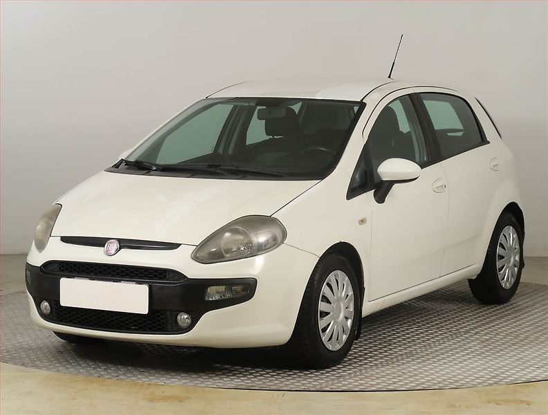 Fiat Punto Evo (2010) 1.2, nová STK, jezdí dobře - fotka 2 z 15